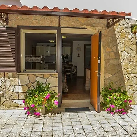 Bed and Breakfast Casa Lieta Subiaco Esterno foto